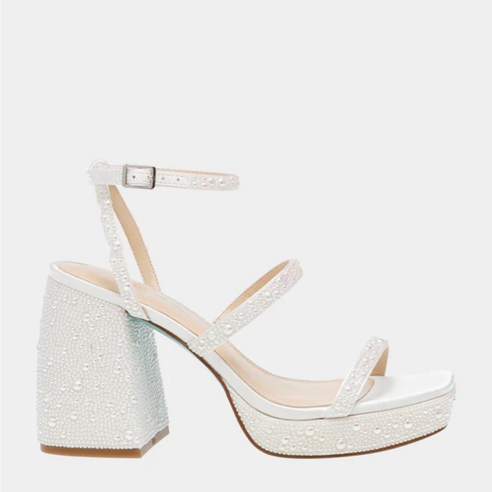 Betsey Johnson Denni Pearl Heels in Ivory